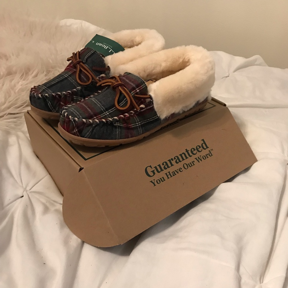 NWT 🌟 L.L. Bean Wicked Good Moccasin Slippers
